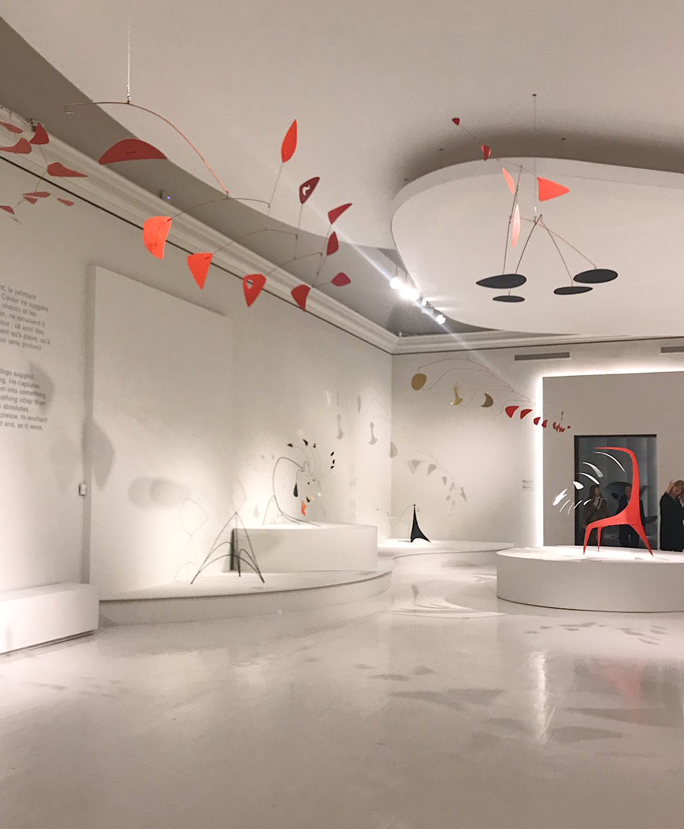 ClotildeMorinP's tweet photo. Gros #wow pour l’expo Calder au @mbamtl ❤️ superbe scénographie et une visite guidée de grande qualité 👍#mbamtl #calder #mtlmoment https://t.co/BJVdyndq2w