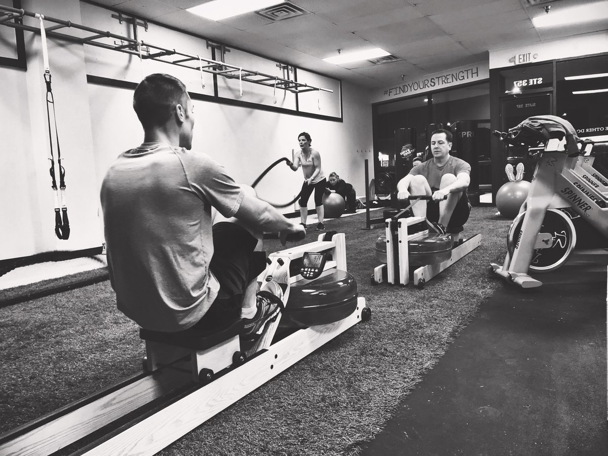 CompeteTeam's tweet image. It's not just about the running!  It's about getting STRONGER!  Team Compete race packages include race plans and group workouts to help you get to the START line healthy.