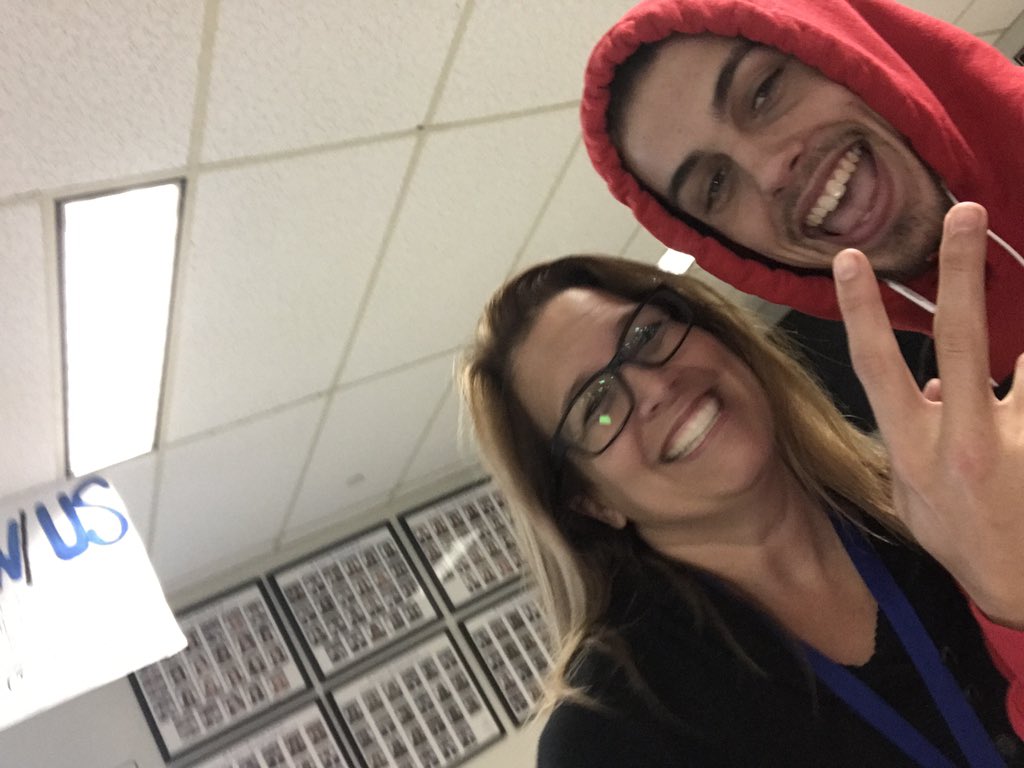 I love seeing my students make the effort to meet @jptprincipal this picture made me smile! Ask her a question, take a selfie, and you’ll receive extra credit! #sheisawesome #gettoknowher #jptPride