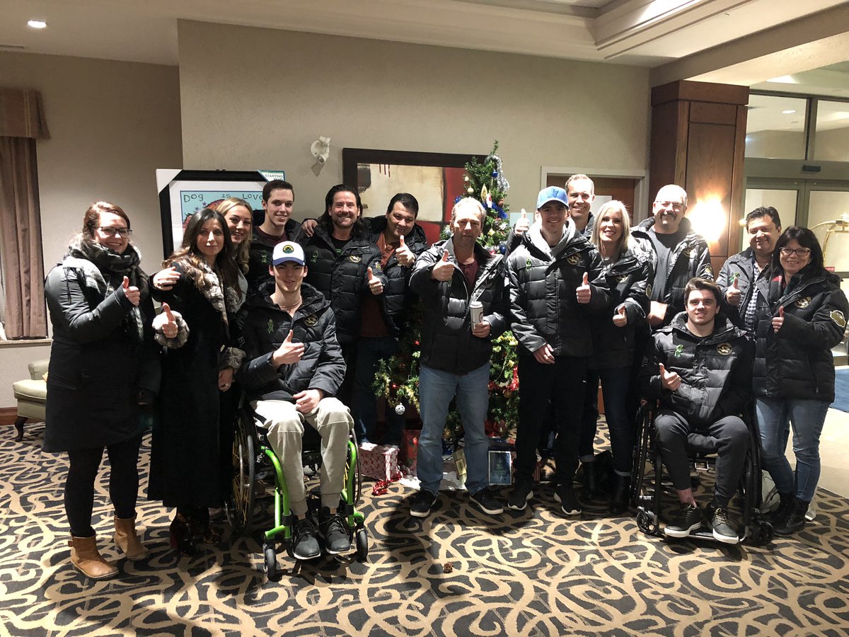 Our friends have arrived <a href="/HumboldtBroncos/">Humboldt Broncos</a> a wonderful day had by all <a href="/Town_of_Aurora/">Town of Aurora</a> <a href="/TaraSlone/">Tara Slone</a> @RonMacLeanHTH @hometownhockey_ <a href="/LeafsMaz20/">DartGuy</a> <a href="/JohnDerringer/">John Derringer</a> @kadenkyan <a href="/OJHLOfficial/">OJHL</a>