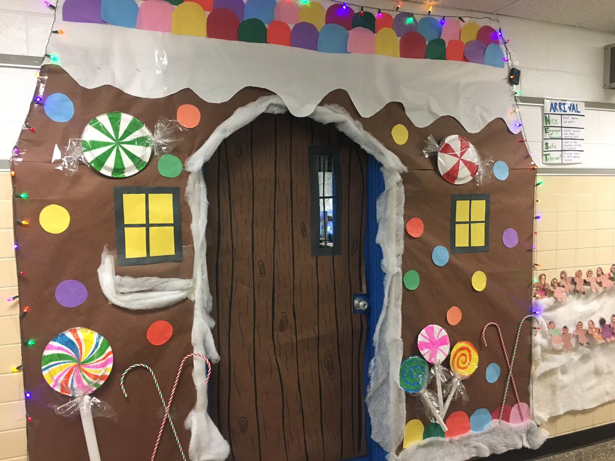 Gingerbread House Door Decorating Contest - Decorating Ideas