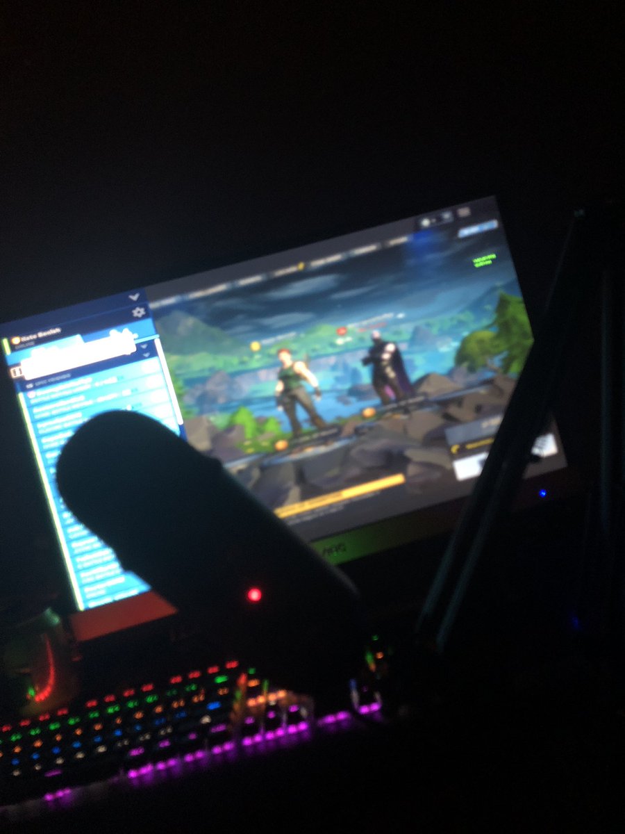 DucksBio's tweet image. Currently averaging around 5 kills a game on pc, def getting better. Need a few for squads lmk if interested!