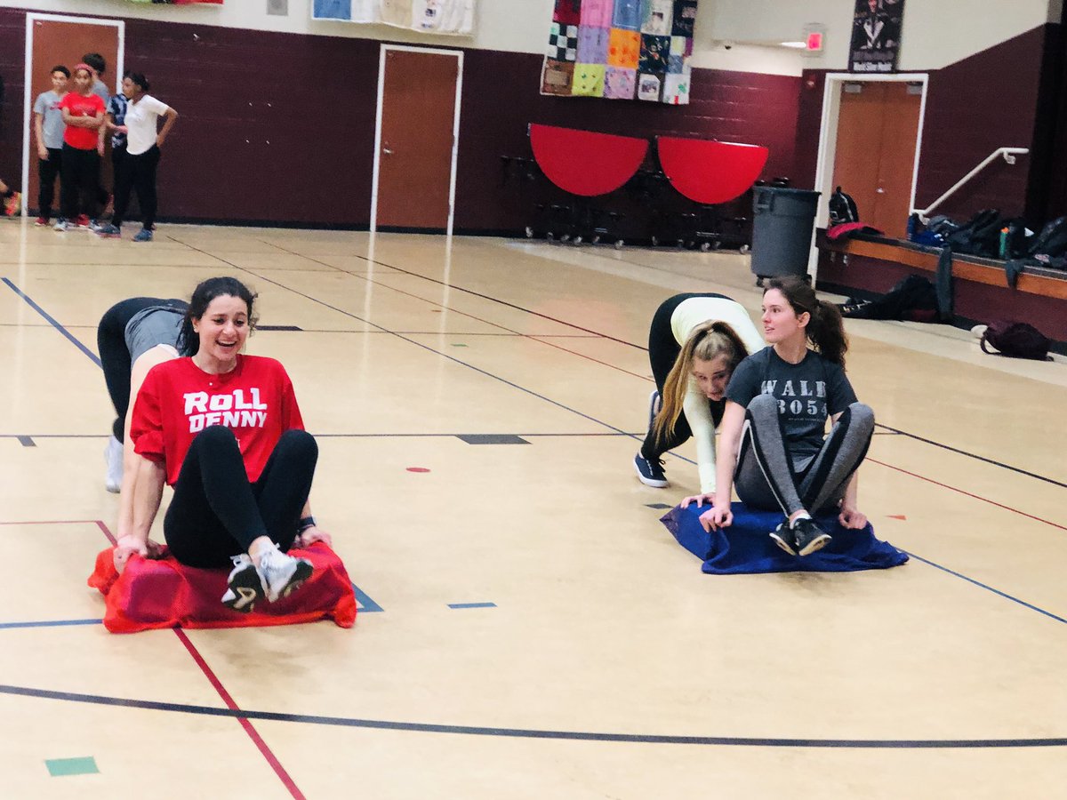 newalbanyTF's tweet image. Getting it done tonight NATF2019 #whoneedsatrack #wintertraining #springsuccess @EagleBackers @napls_athletics @napls @napls_hs @MrFlecherNAHS @CoachChilds23