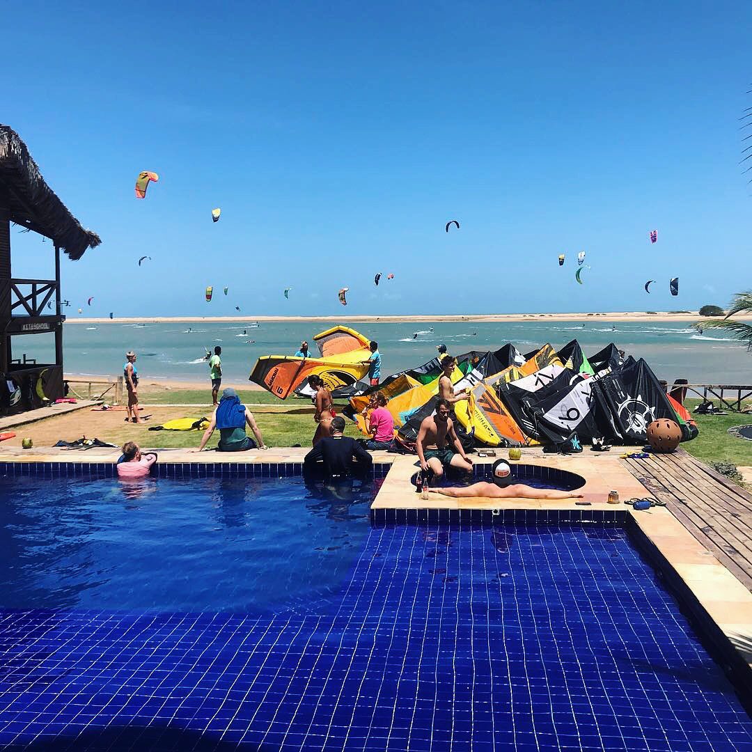 barracadokite's tweet photo. Kiteboarders paradise by IG #koteecek .
.
#brazil #kite #kitesurfing #kiteboard #kiteboarding #kitesurf #windlovers #wind #viento #windlust #paradise #windparadise #kitebrasil #brasil #visitbrasil #kitesurfingworld .
.
Tag #barracadokite https://t.co/xvAK6InkJw