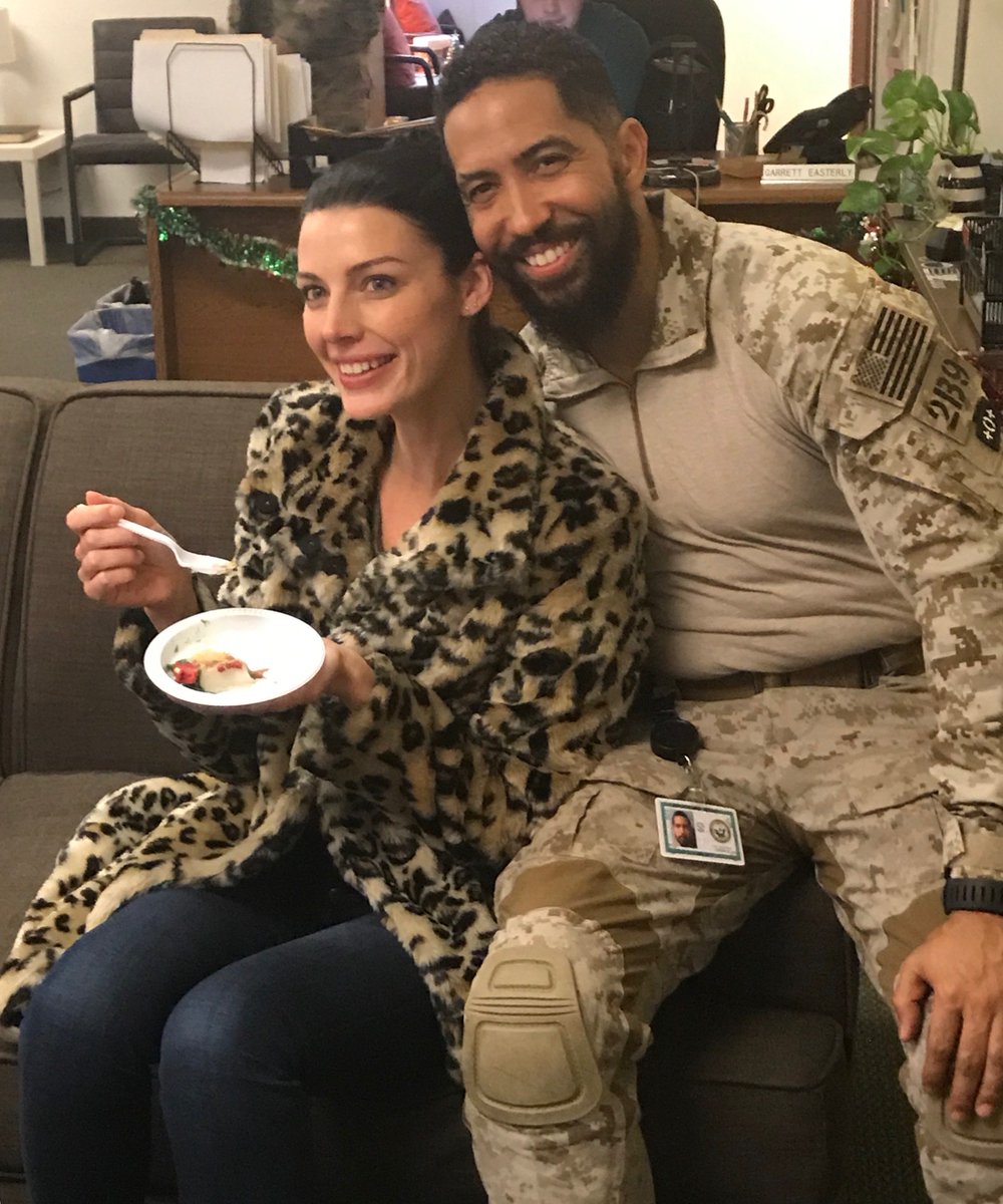 SEALTeamWriters's tweet photo. #JessicaPare's birthday celebration was such a blast!!! 🎉🎉🎉 Happy birthday to the one and only #ComMANDY! https://t.co/jvlY8LX3ln