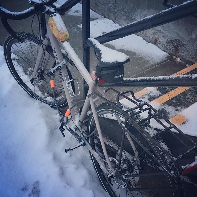 GilksN's tweet photo. Ayşe (my bike) doesn’t like the snow nor the cold, but she still does a great job getting me around #Ottcity and #Gatville Turns out I really enjoy #winterbikecommuting #ottbike #Trek920 #filter #livefully #winter #bikecommuting #velo #cycling https://t.co/1Z4iLEOsVf