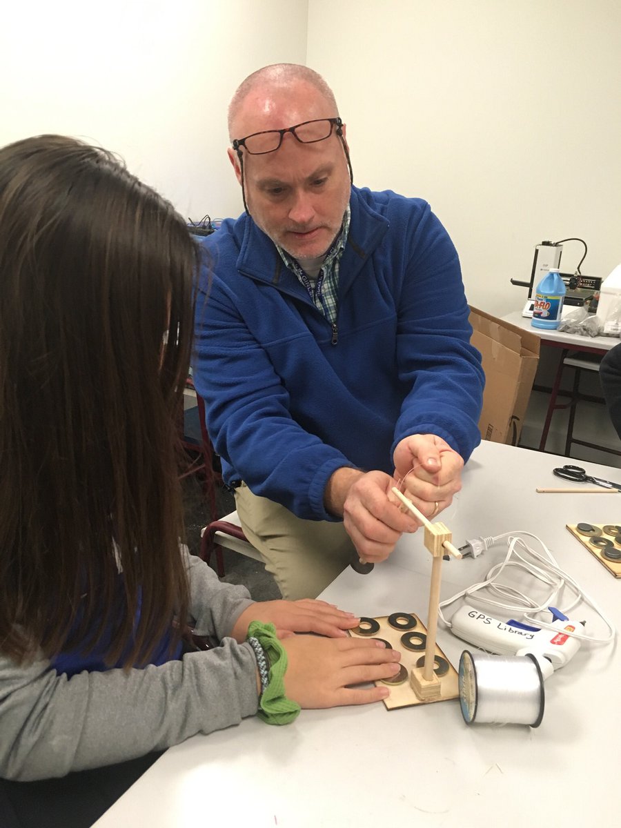GPS_MSHead's tweet image. Building and experimenting with chaotic pendulums in STEM class! @GPSBruisers