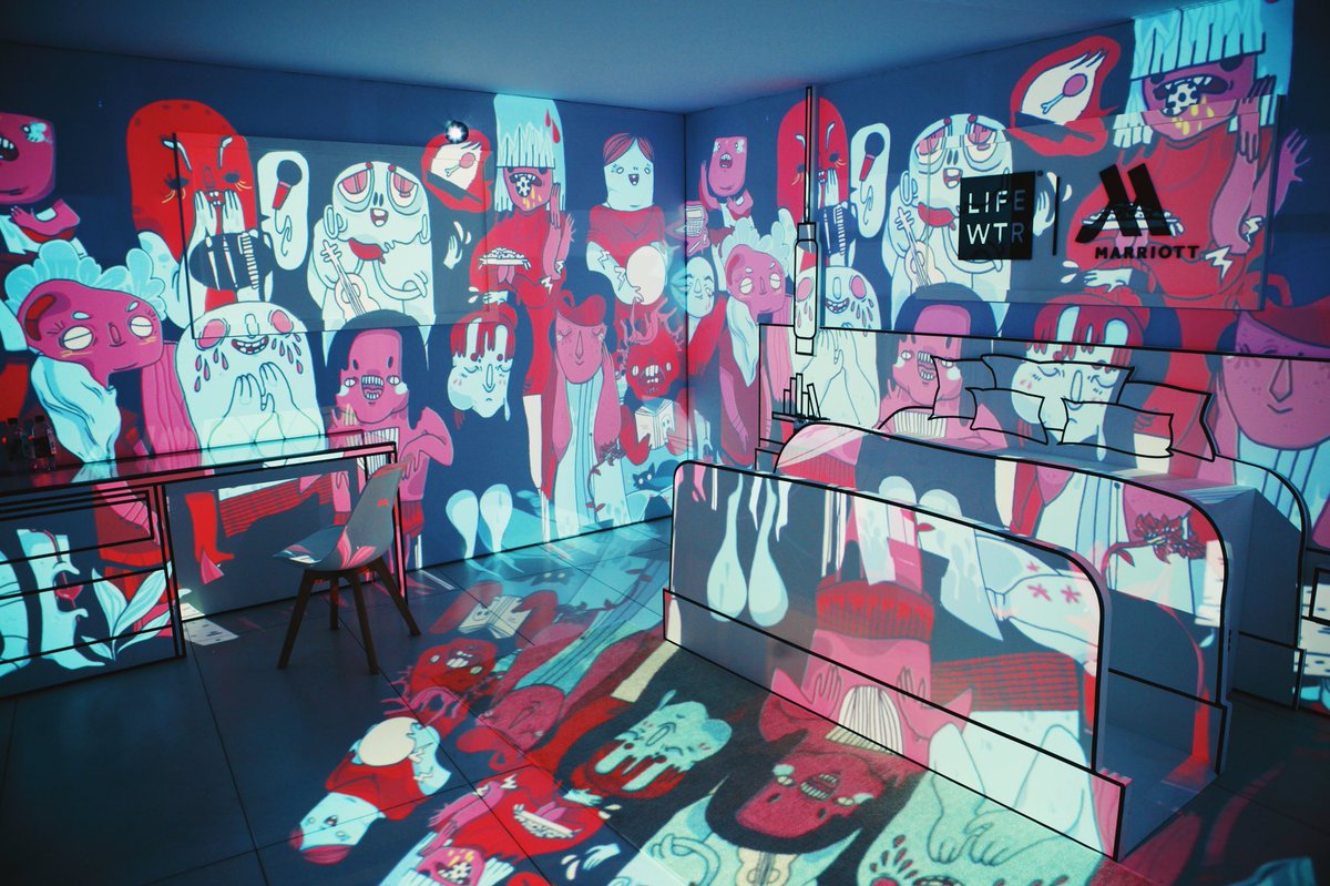 Marriott's tweet photo. Hello from NYC 👋🏽 We’re introducing our refreshing partnership with @LIFEWTR at #Oculus today with an exclusive #popup where you can create your own room with #AugmentedReality. #UnlockingInspiration #MarriottHotelsxLIFEWTR https://t.co/C45Q4xJ4EJ
