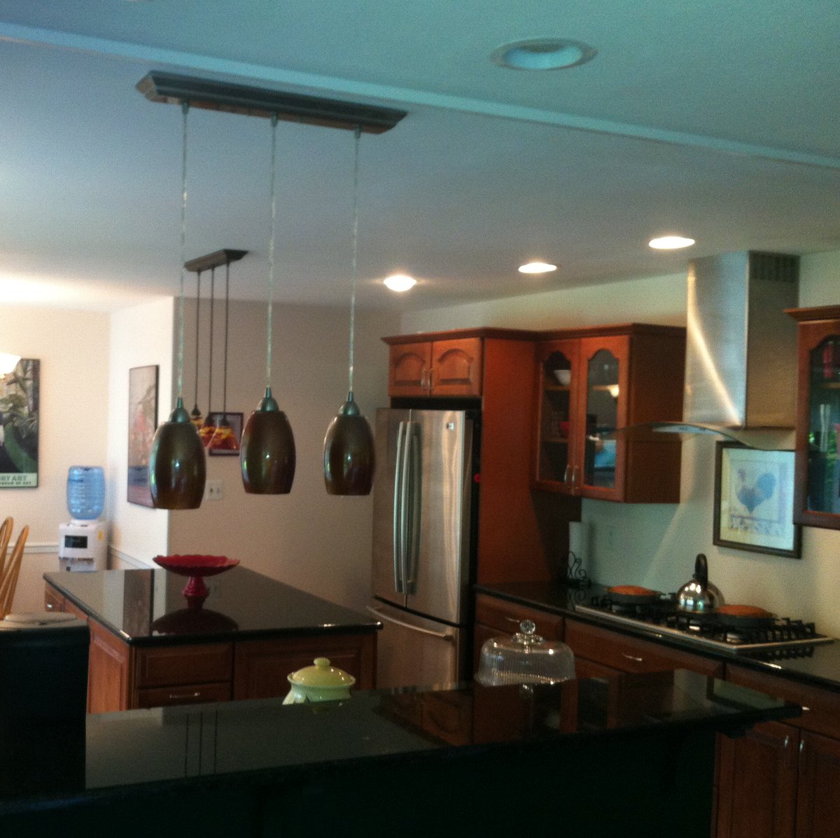 lizinprinceton's tweet image. I was contacted by @LGUS rep. They are looking into it right now. Fingers crossed it's a minor problem. #needacoldfrig #IhadabeautifulLGfrig #Santahelp #willtherebeaChristmasdinner #kitchensneedrefrigerators