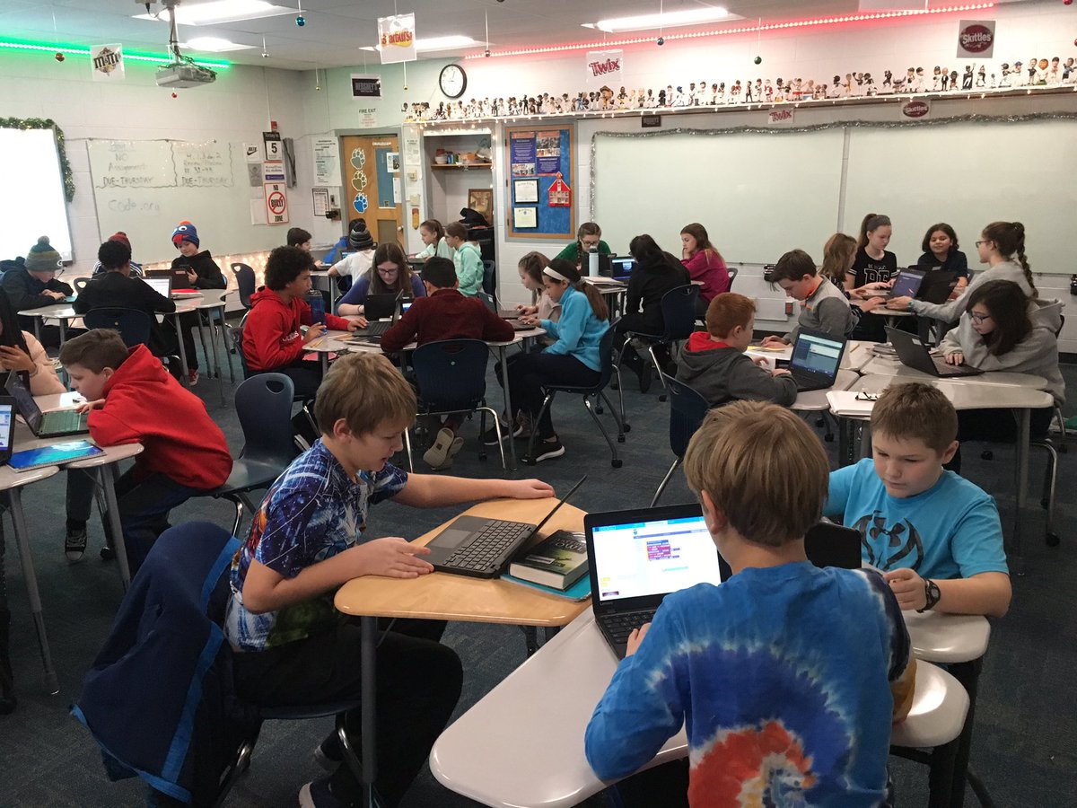 BrianKimmel6's tweet photo. #hourofcode2018 in my 6th grade math classes today. Students were engaged and loving learning how to code various games/activities. Check it out at https://t.co/qj4FfGGRHr.
@WhitmanTosa @tosaschools #tosacodes https://t.co/WG1gkGfHFp
