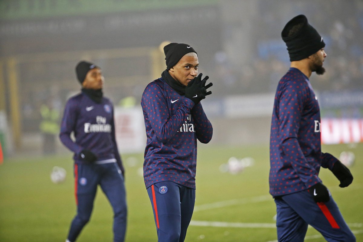 KMbappe's tweet photo. 🔴🔵 #RCSAPSG https://t.co/UCA5ckFVBy