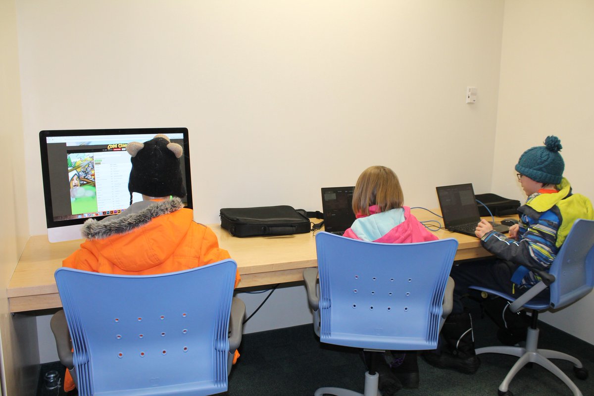 HuntsvillePL's tweet image. Trying out Code Combat to celebrate Hour of Code and Computer Science Education Week! #clcCodeWeek #CanadaLearningCode