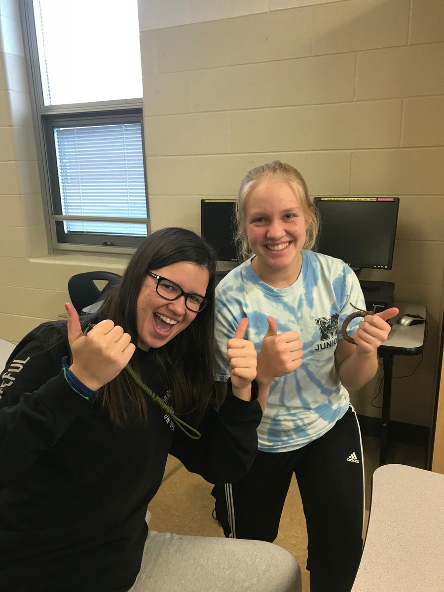 EagleKeyClub's tweet image. MHS Key Club met after school to work on making bracelets for Operation Gratitude! Learn more about this organization here: operationgratitude.com