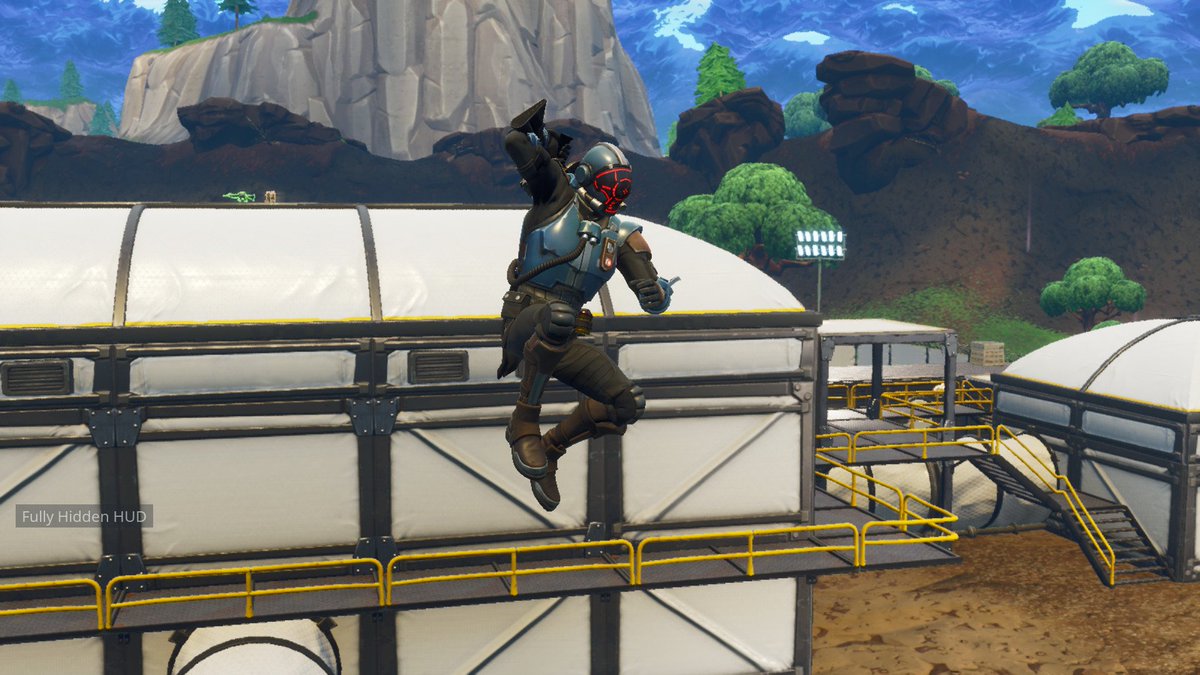 Polygon's tweet photo. Fortnite’s new creative mode is coming soon and we have all the details you need to know https://t.co/8kqEDW5Pua https://t.co/AfftAY3KWj