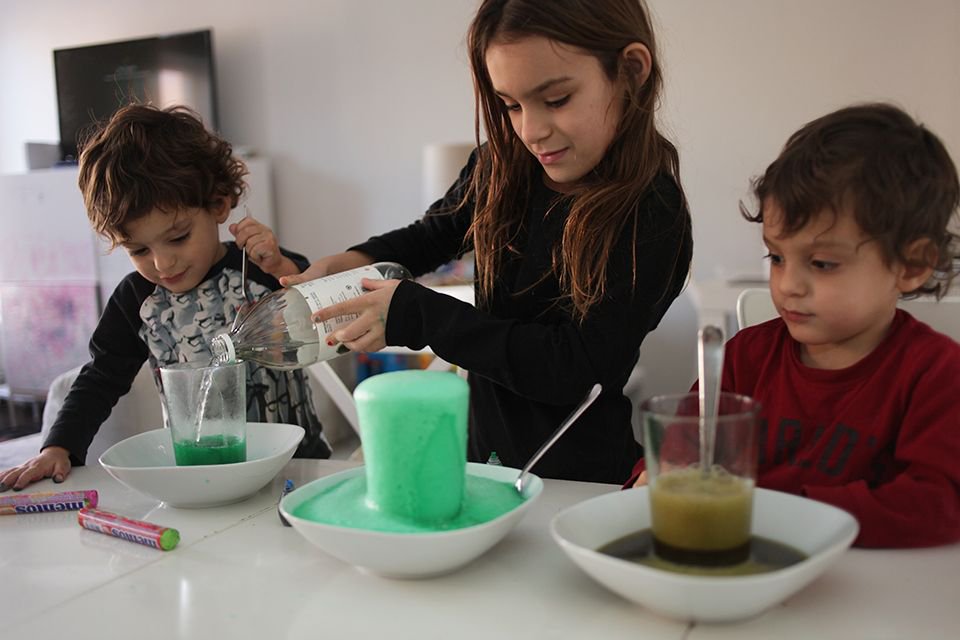 mySircles's tweet photo. 50 science experiments you can try with your kids: https://t.co/1HV1xxVuQT #mySircles #JointheSircle #ConnectingParents https://t.co/5uV5pYzCql