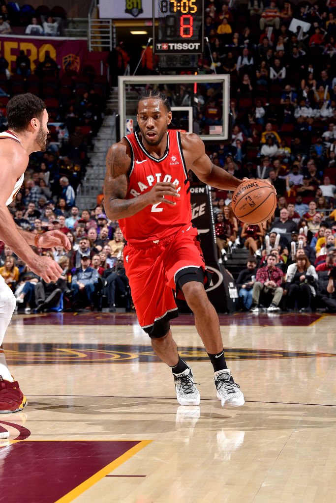 "The reigning Eastern Conf. player of the week, Kawhi Leonard, is currently averaging career highs of 25.6 points and 8.5 rebounds per game."
8pm/et: #HereTheyCome x #WeTheNorth
10:30pm/et: #GoSpursGo x #LakeShow
ESPN Wednesday Tune-In Tidbits: https://stats.nba.com/articles/tune-in-tidbits-espn-wednesday-dec-5-2018/ …