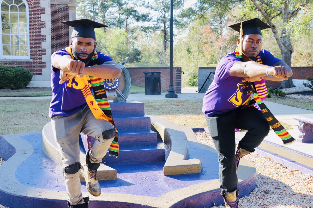 7DawgHuncho's tweet photo. 3️⃣ Days left my dawg 🙏🏾 From the same high school, to the same college nd even the same chapter 💯🐶 We beat the odds family @trulyblessed_921 ‼️
🙏🏾 📸: @_asiamonae
#gradszn #albanynotalabama #hbcugrad #blackexcellence #bagsecured #graduation #firstgengrad #graduatingbruhz https://t.co/8cg5dMr541