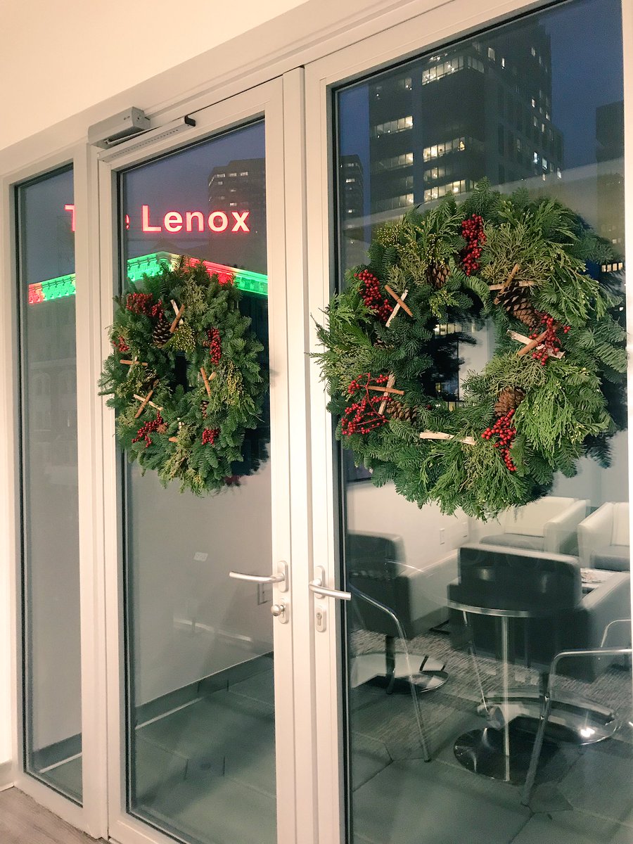 SnapSuites's tweet photo. Loving the festive view from our #penthouse offices👀 Looking good, neighbors @LenoxHotel https://t.co/lSPM6b6Xpp