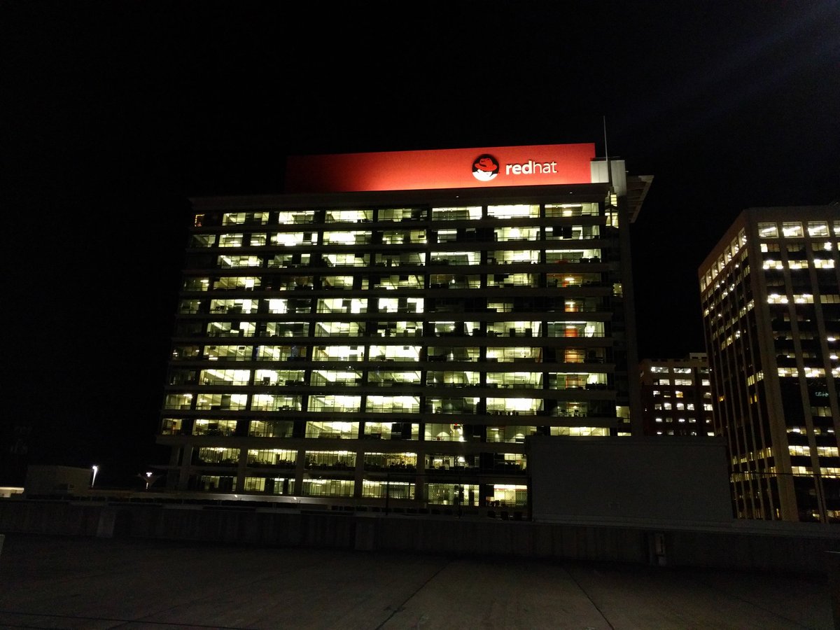 th3siggy's tweet photo. #RedHatContainer https://t.co/CDCGSkzgw2