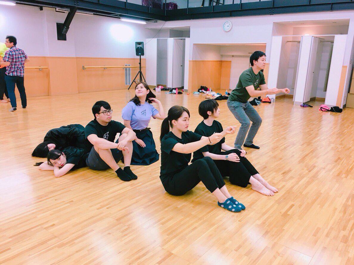 yobu_Dperfo's tweet photo. 【スタッフ紹介】音響
🌹マサミ🌹

きかせい？
音響？
照明？？？
仕事できすぎて何コースか分からなくなる藤澤さん。
まさみが同じカンパニーにいる安心感は本当にすごいです。

(紹介者:川守田梨佳) https://t.co/zXlvq3xrg4