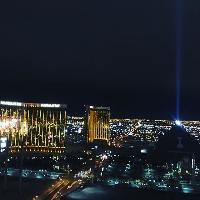 troublestravels's tweet photo. Helicopter tour over the Las Vegas Strip! 🇺🇸
•
•
•
•
#lasvegas #sundancehelicopters #vegasstrip #helicopterride #travelwriter #travelblogger #travel #instatravel #travelgram #instago #passportready #wanderlust #ilovetravel #instatravelling #instavaca… https://t.co/Xcms0GzPkO https://t.co/1L2kmvbNO8