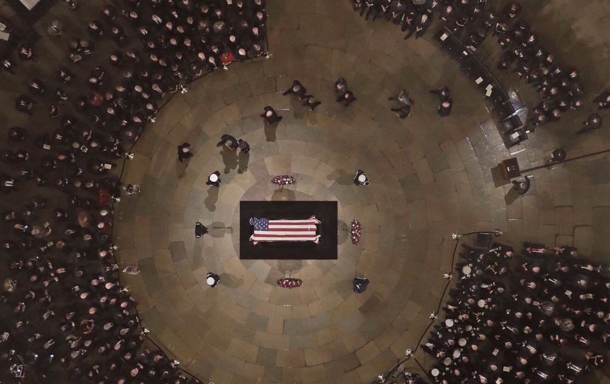 maxarmstrong's tweet photo. A favorite photo of the week. #POTUSBush https://t.co/mL5jsBBfaR