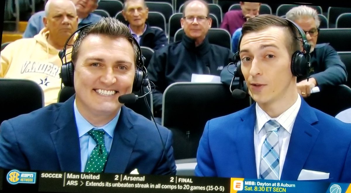 DavidCrook23's tweet photo. @SECNetwork No question, @PatBradley22 is one of the better 🏀 color broadcasters around.
The guy in the blue shirt behind PB totally agrees!!
@RRainwater1037
@sully7777
#WPS
#mtsuvsvandy https://t.co/9k0eqqlHXR