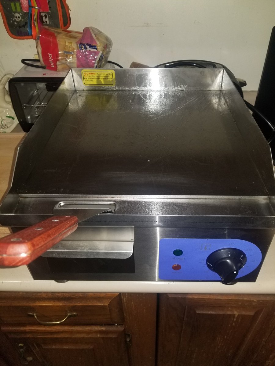 ChefWill43's tweet photo. My 2 New toys! #ChefWill #CookingIsMyPassion https://t.co/nPmDl8tHQB