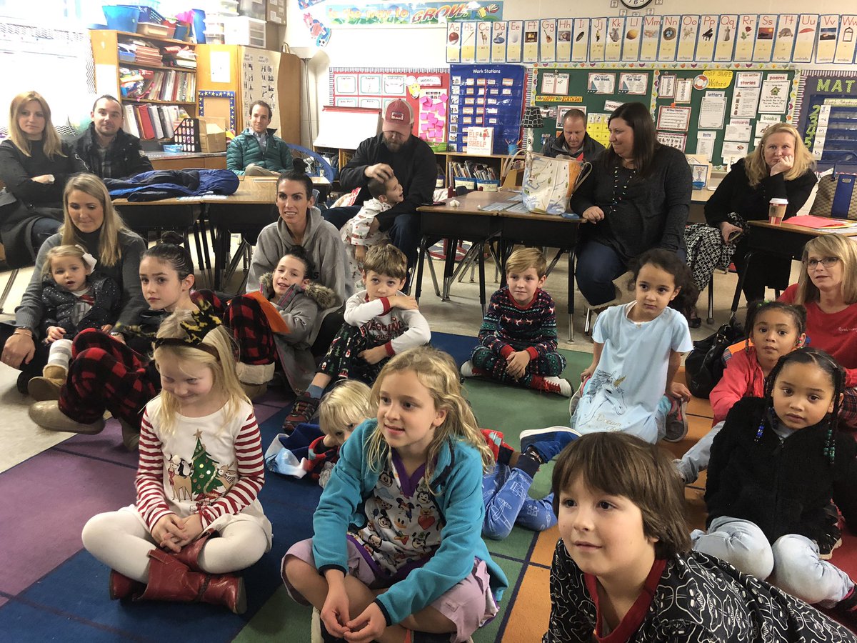 Bedtime story night was a hit!  Thank you to the AMAZING staff and our AWESOME Reading Team <a href="/MrsElls1/">Hillsmere Reading</a> and Mrs. Escamilla!!