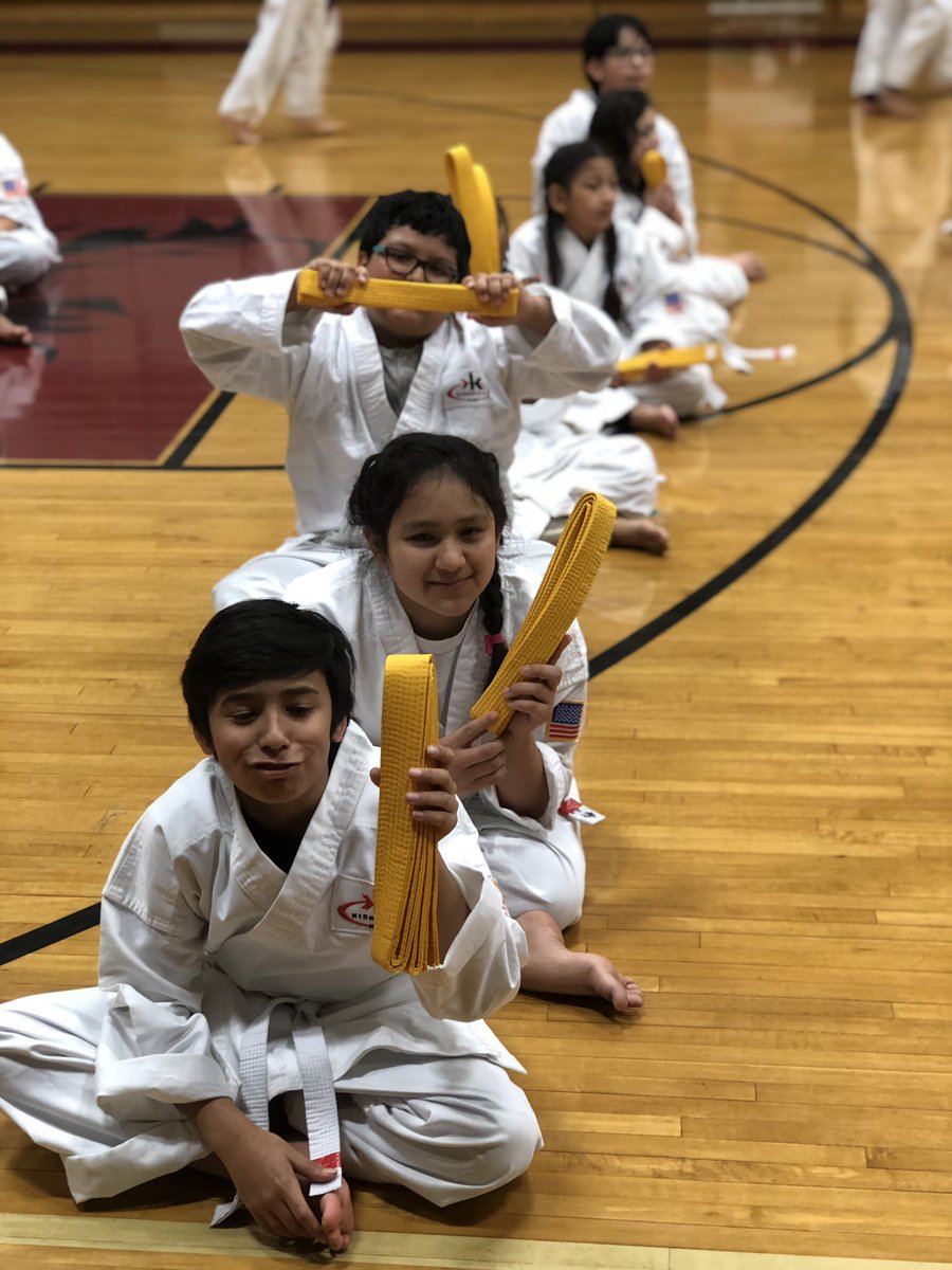 sglenn_IrvingAS's tweet photo. Our Broncos were awarded their new belts @Austin_Broncos @KICKSTART_KIDS https://t.co/oGTXUpYoiC