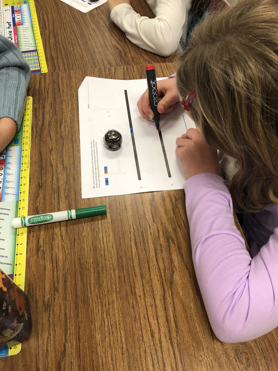 PSD_EReichert's tweet image. Computer Science week is in full swing in @PennridgeSD! @Seylar_ES students in @TEdemurat’s class did an amazing job with @ozobots!  So many great ideas and great collaboration!  @PADeptofEd @QuercusPrinus #ozobots #hourofcodeInPa #BucksIUSTEAM