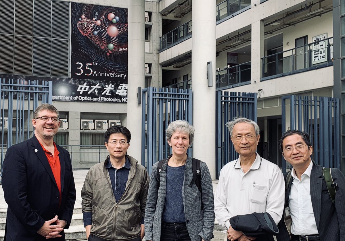 DrGregQuarles's tweet image. Many thanks to the #OSAStudentChapter and faculty members at the National Central University, Department of #Optics and #Photonics, in #Taiwan for the warm and wonderful welcome of 2019 @OpticalSociety President Ursula Gibson @NTNU.