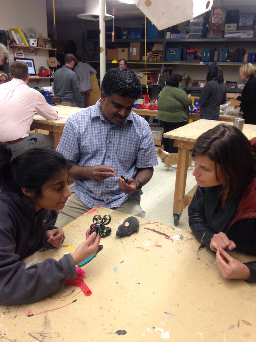 UTeachMaker's tweet image. Making together with ⁦@MakerEdOrg⁩. Thanks for the opportunity ⁦@InfyFoundation⁩ #c3maker