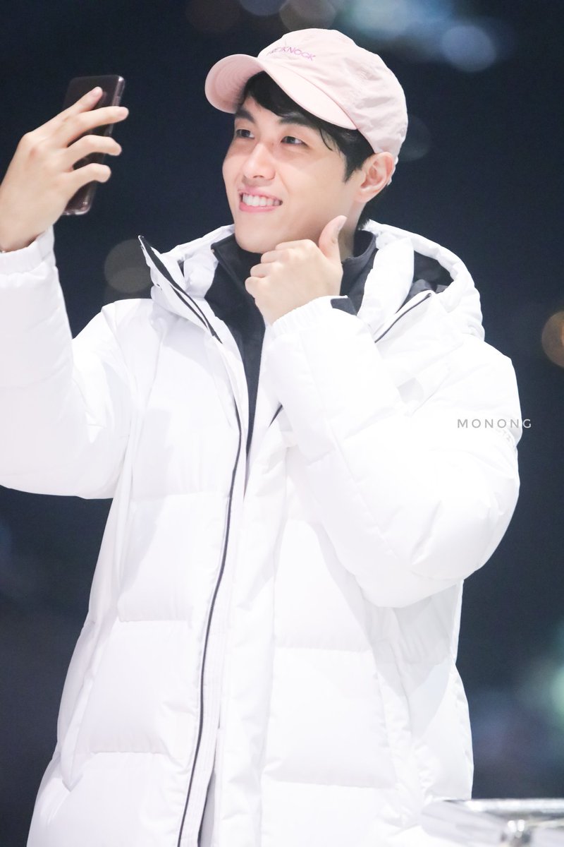 MN___etc's tweet image. 181104 뮤지컬 1446 #황민수 배우님 퇴근길