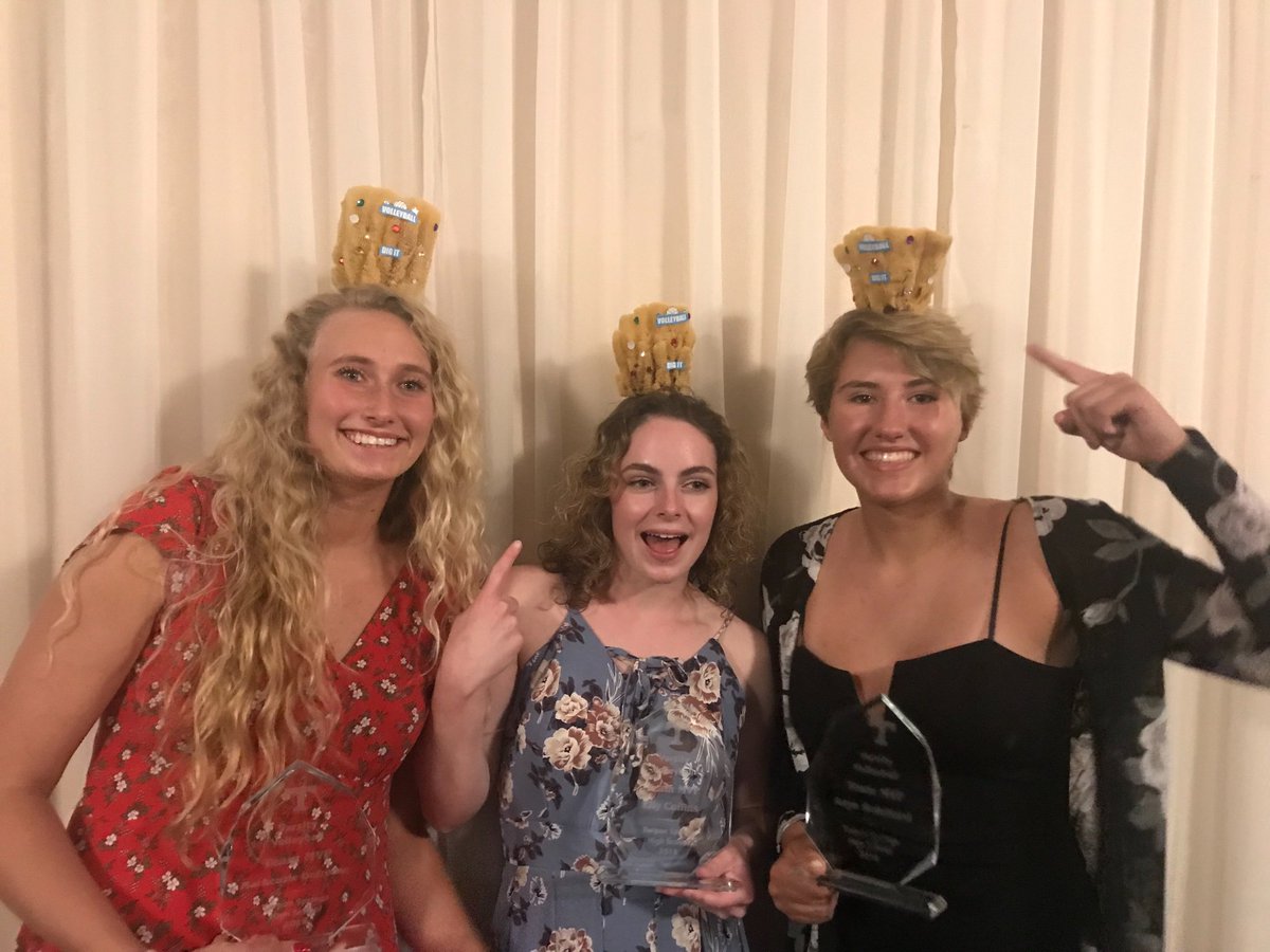 Who has the best senior trophies? #SPONGERS!  You’ve done the crown proud.  Will miss our seniors! @TBHomeTeam <a href="/HSSportsFL/">HSSportsFlorida</a> <a href="/SuncoastNews/">Suncoast News</a>