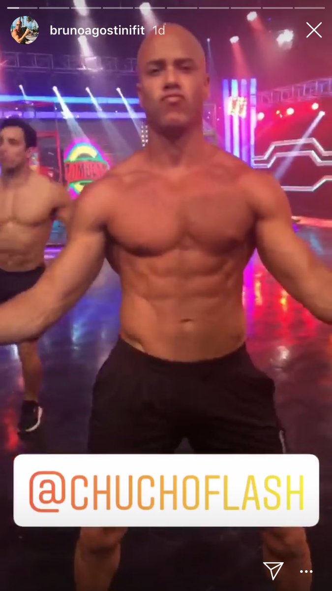 MissMalefica17's tweet photo. Vamos mi volcán a poner a trabajar ese cuerpaso bien cuidado @brunocanarias eres el mejor 💪🏼 se que vas a darnos los puntos que necesitamos #CombateAlMaximo https://t.co/CpJGjf3g4O