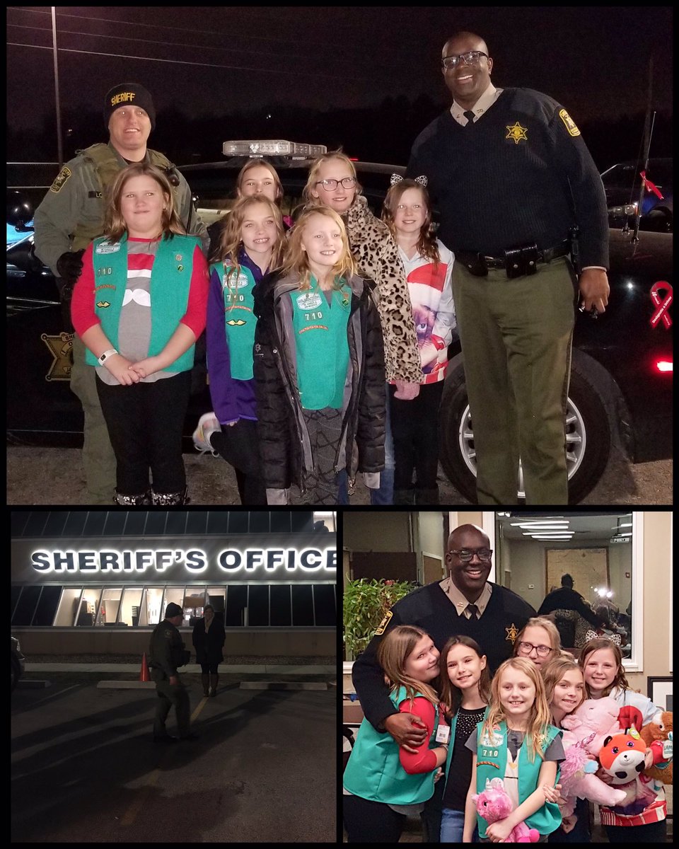 JCSheriffOffice's tweet photo. Thank you Girl Scout Troop 710 for coming out tonight to tour the Sheriff’s Office! Congrats on earning your detective badge. #JCSO @girlscouts @sheriffforte https://t.co/AoRUoi4uWf