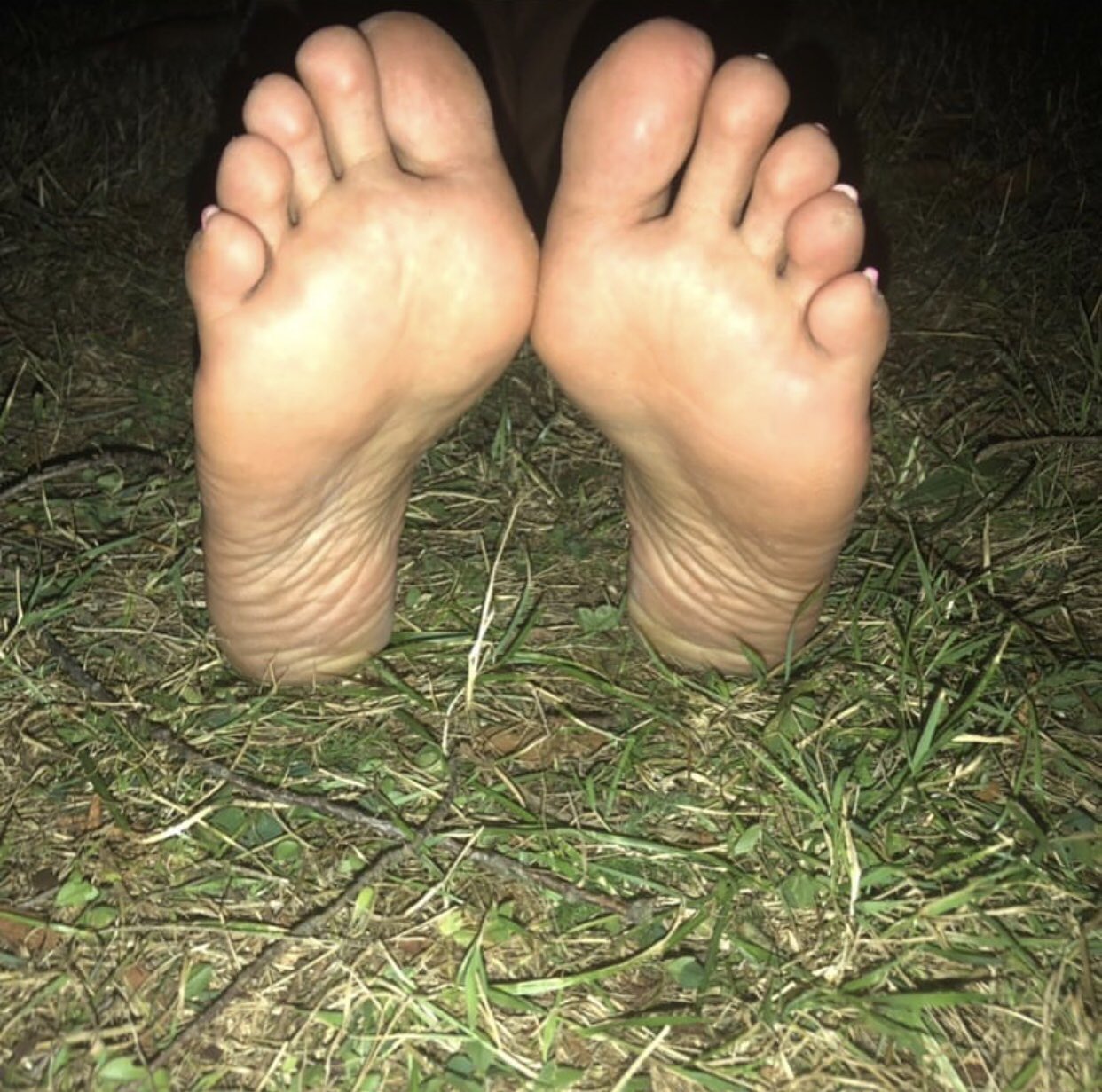 paki goddess✨ on X: Golden feet 🦶 #paypigs #tribute #muslimslaves #efdp  #humanAtm #findom #femdom #kik @RT_Pup @RTP1G @RT_Pig @RTfaggot  @Cruel_Beauties @BritFootBabes @RTfindomfeet @promo_mistress @rt_feet  @FindomForever @RTve t.co ...