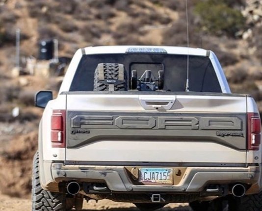 ✔ out the new #geiserbros/#trophytruck25 chase rack shown here on a #Ford Raptor.
 GREAT HOLIDAY GIFT! Perfect for dirtbikes too! TrophyTruck25.com 
use promo code Christmas20
  ( 20% off til xmas) TrophyTruck25 Baja & Trophy series Bumpers, Side Steps & Organizer Rack!