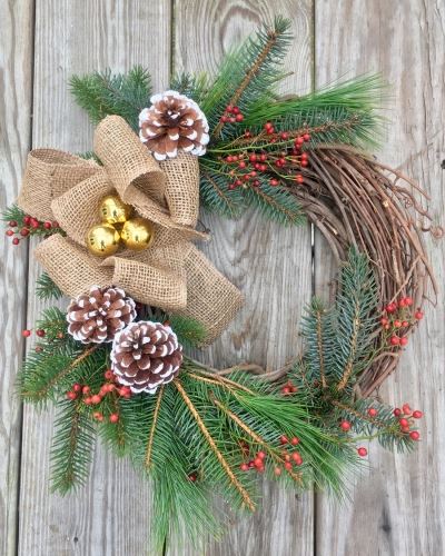 Wreath making at <a href="/VistaBrewing/">Vista Brewing</a> is tonight at 7pm. Design your own evergreen holiday wreath over dinner and drinks with friends. At the end of the class, take your wreath home and admire your creation throughout the holiday season! bit.ly/2FKMTRu