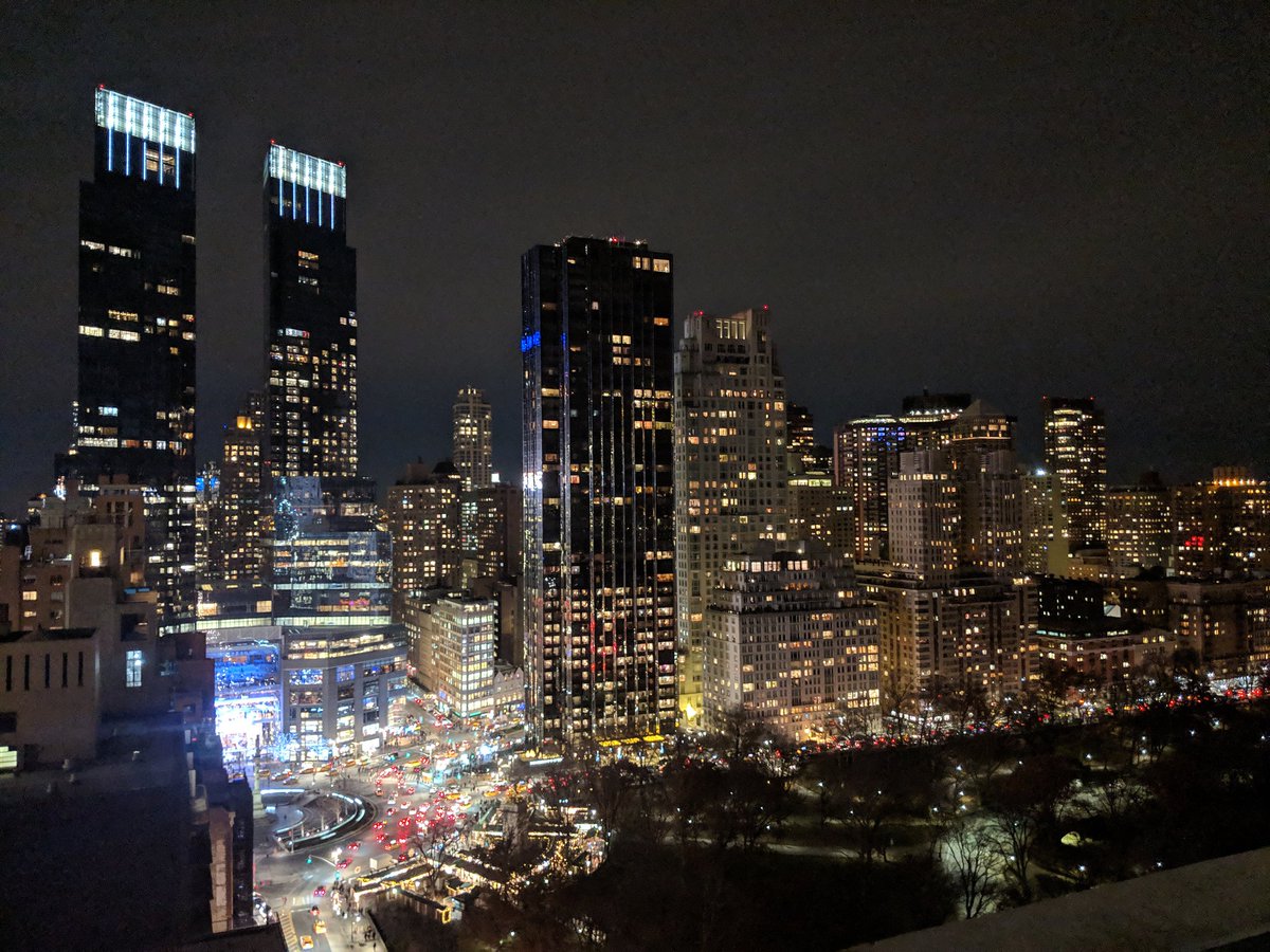 SeligSLB's tweet photo. Incredible evening with our alumni, Advisory Board, and SLB family! Thank you to the NYAC and @WongSportsLaw for hosting us, and to everyone for coming and mingling! #NYAC #SLBAlumni #SLBBoard https://t.co/tKXGDHXArU