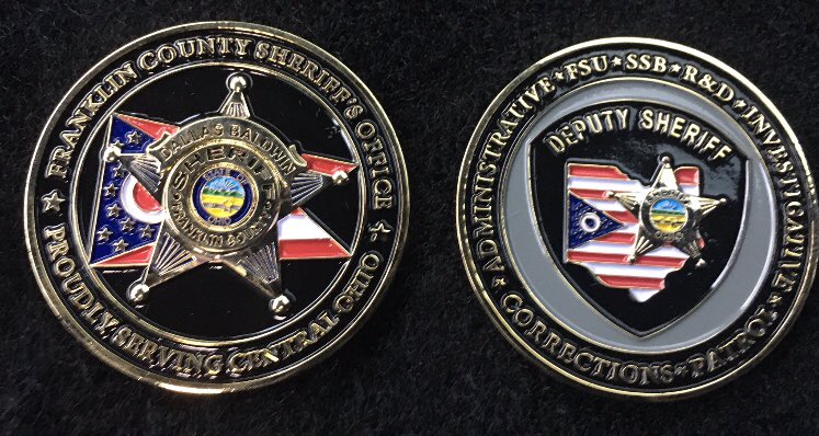 CHALLENGE COIN GIVEAWAY WEDNESDAY! We will pick a random winner after 125 retweets of this post! Up for grabs is one of our newest Franklin County Sheriff’s Office Challenge Coins. Best of Luck to everyone! Retweet away! #ILoveMyFCSO #LivePD #LivePDNation