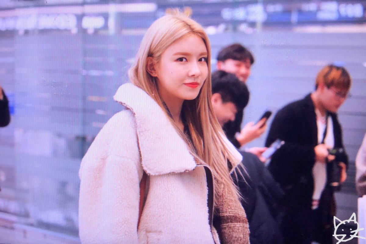 chamch1mayo's tweet photo. 181206 ICN 출국 프리뷰 #구구단 (@gu9udan ) #나영 

😍무스탕😍

#gugudan #nayoung #김나영
#ググダン #ナヨン https://t.co/El5HEgy0KB