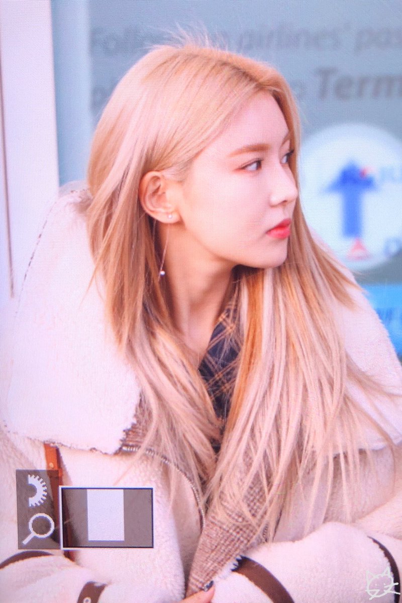 chamch1mayo's tweet photo. 181206 ICN 출국 프리뷰 #구구단 (@gu9udan ) #나영 

😍무스탕😍

#gugudan #nayoung #김나영
#ググダン #ナヨン https://t.co/El5HEgy0KB
