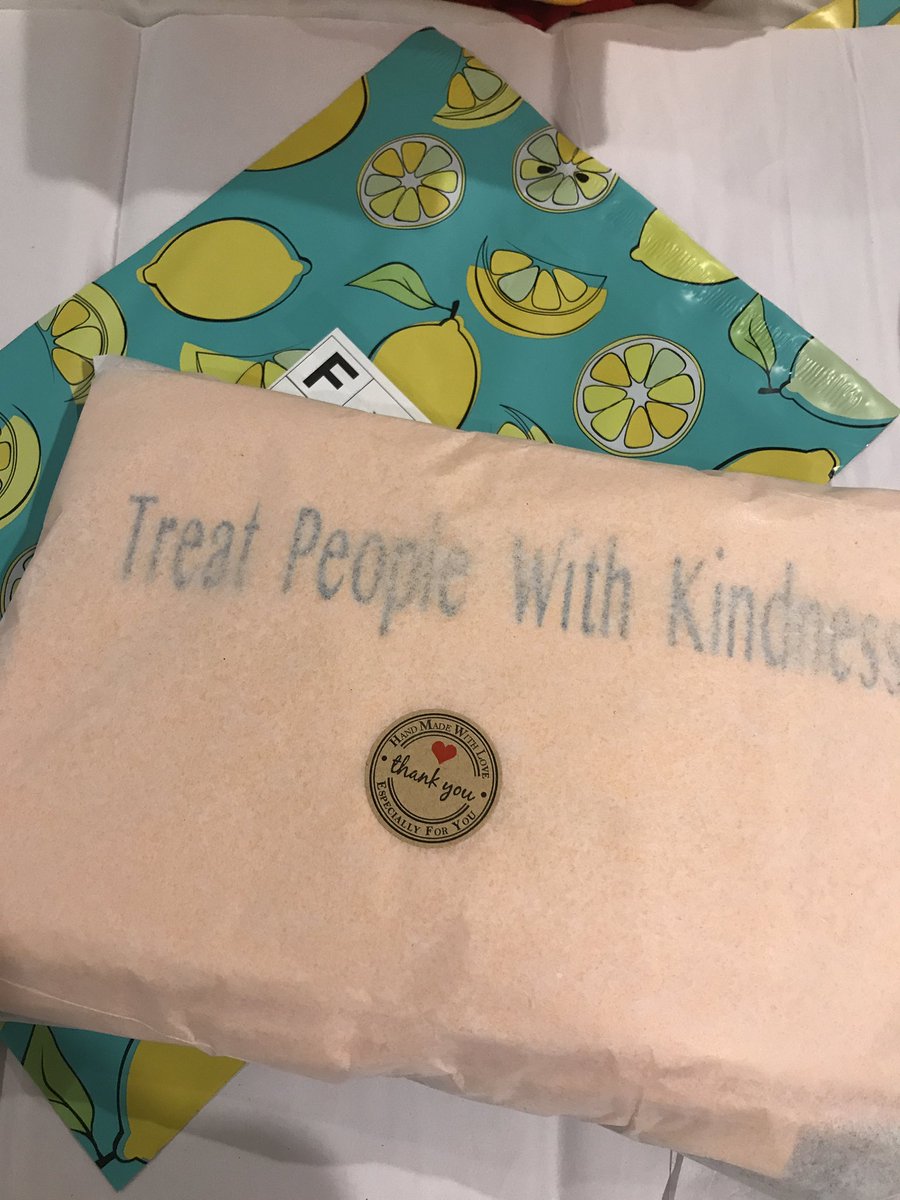 TheStylesStudio's tweet image. Get yourself a little Christmas gift or give a gift for a close friend!