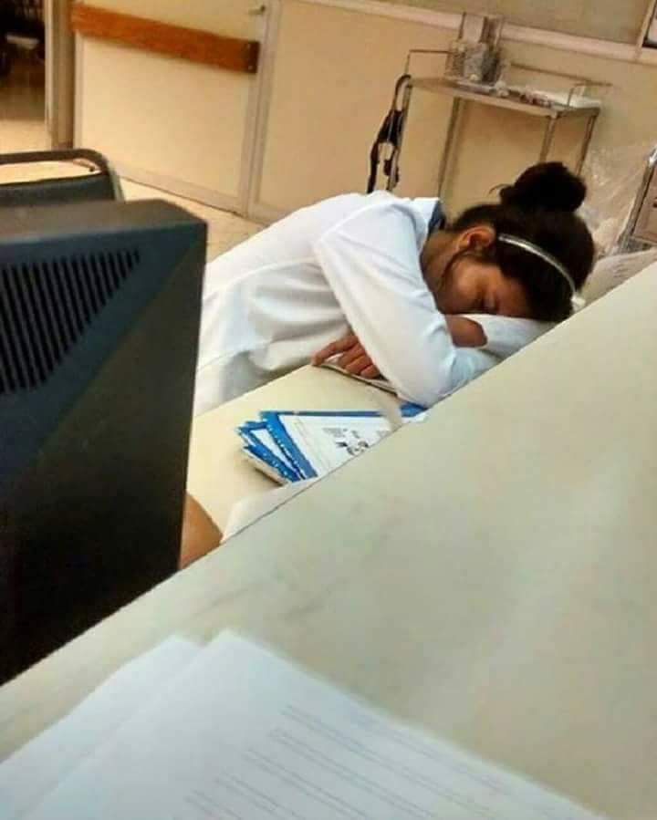 IchieHenry's tweet photo. Being a doctor or nurse is above all sacrifice! They are people who sacrifice their time and life's to save lives, may God protect all of you. Thanks for your service to humanity

Let's Retweet to appreciate them. https://t.co/yNgYYs6mFK
