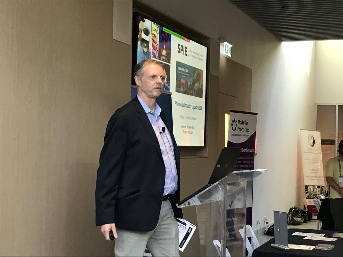 ProfBenEggleton's tweet photo. ⁦@SPIEtweets⁩ Dr Andrew Brown speaking at the ⁦@IONSKOALA2018⁩ industry event at ⁦@SydneyNano⁩ https://t.co/JRtXzAvIJQ