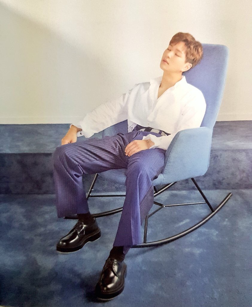 shineeworldtur's tweet photo. SHINee’nin dört solisti oturdukları yerden kore müzik endüstrisini nasıl kurtardı adlı çalışma https://t.co/8W97gURBhx