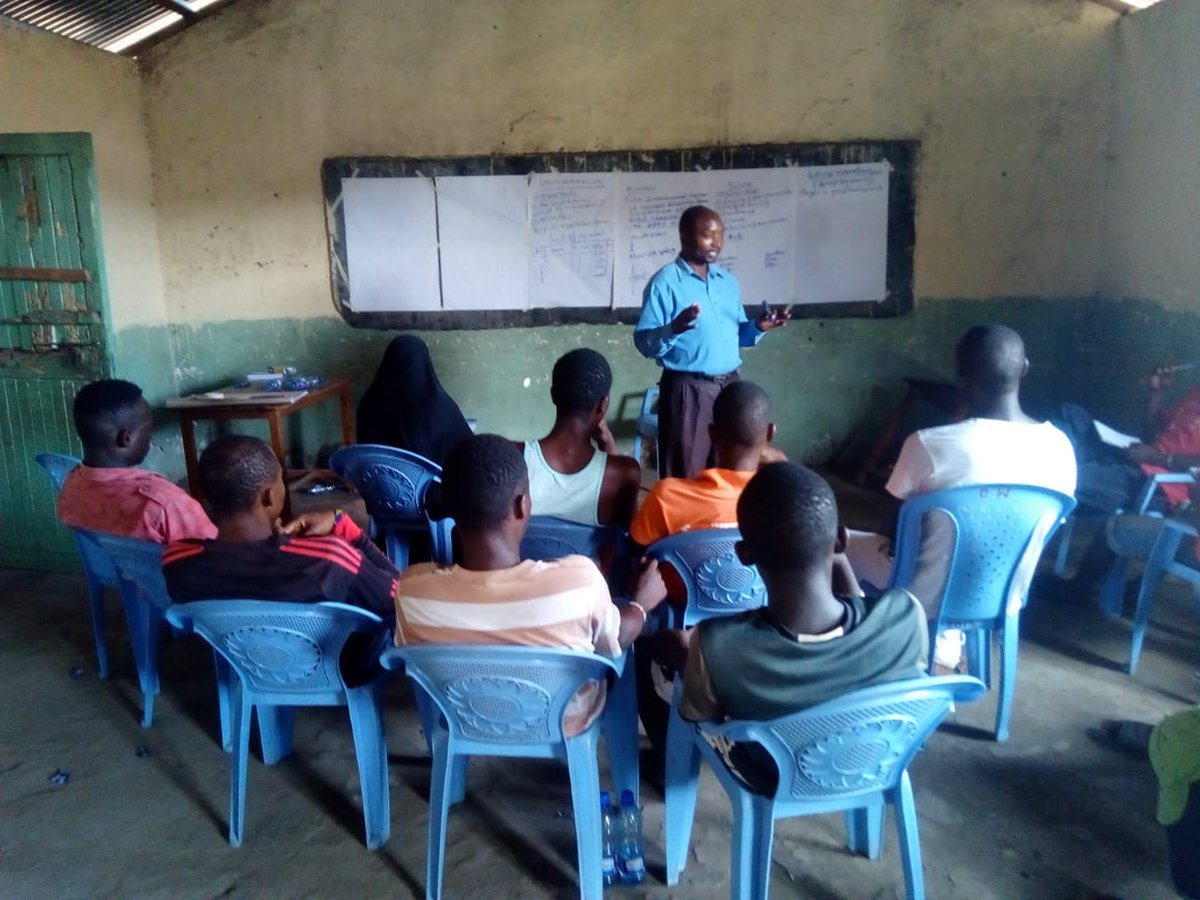 LFRT3's tweet photo. You Development activities such as counter violence extremism training @licodeplikoni @ShakirinaYouth @AphiaA @KECOSCE @KMYACoast @yadeneastafric @CodeMv @HerVoiceFund @TeamOleibon @Huria_KE @HakiAfrica https://t.co/wOcYf0Rpge