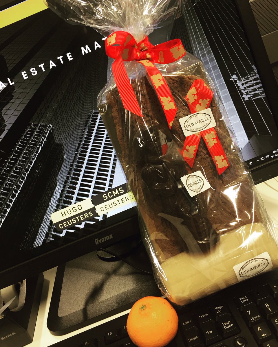 Sinterklaas (de;m;) - Heilige die voor én op zes December cadeautjes geeft aan kinderen...Eumh nee aan 'collega's'.  #Sinterklaas #6December #decollegaszijnbraafgeweest #hugoceusters #dankusinterklaasje